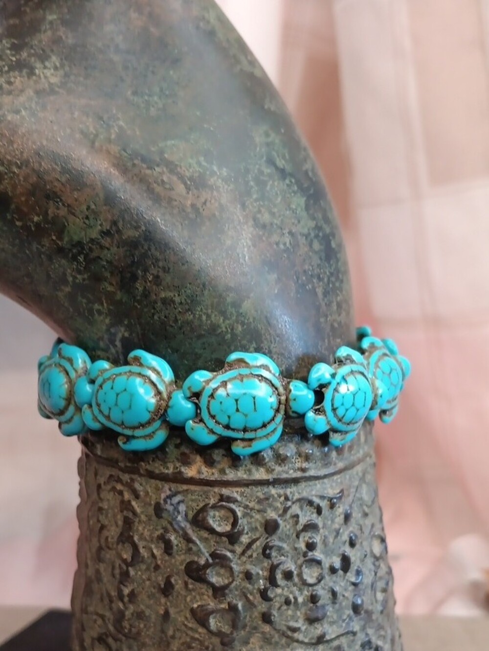 Turquoise Turtle Bead Stretch Bracelet - Picture 4 of 4